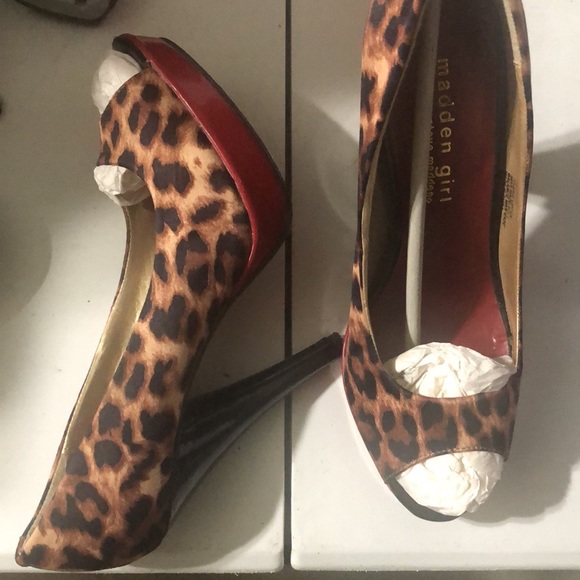 Madden girl - Picture 7 of 9